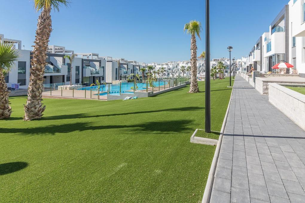 Calle Bullas Topfloor Lejlighed Торевиеха Екстериор снимка