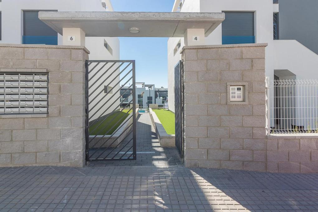 Calle Bullas Topfloor Lejlighed Торевиеха Екстериор снимка
